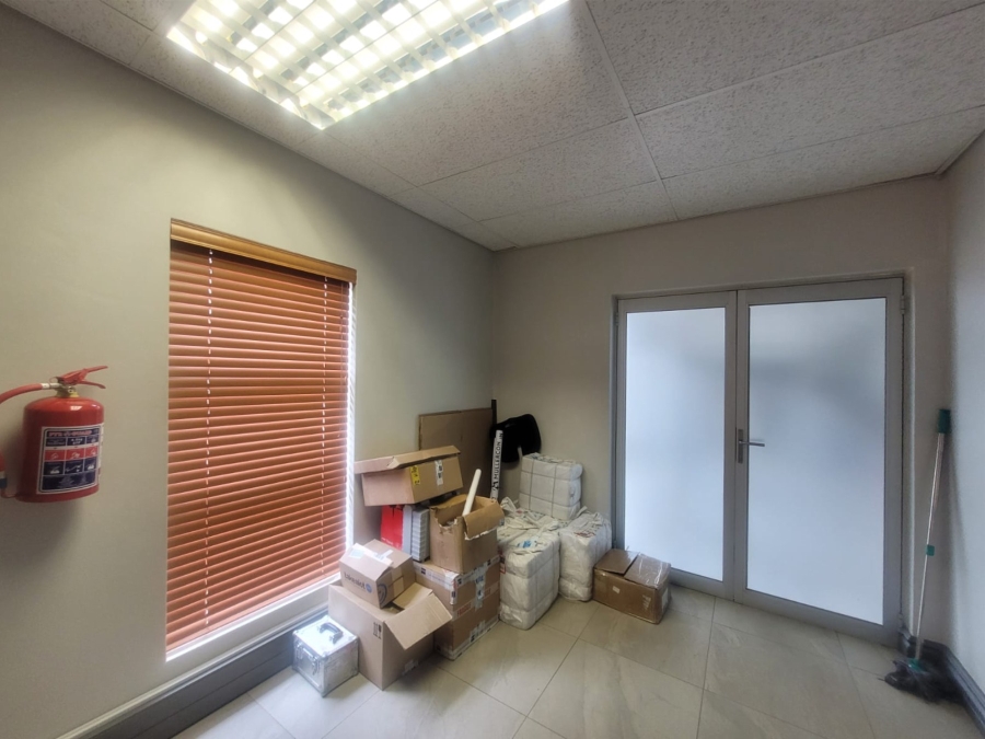 To Let commercial Property for Rent in Melodie North West